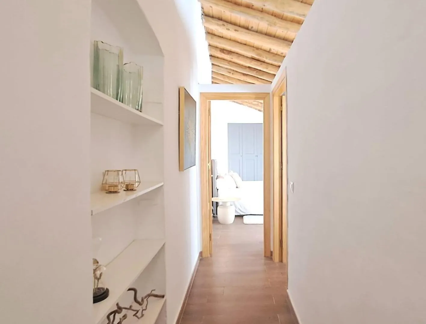 Noctua Estepona Old Town 025 스페인